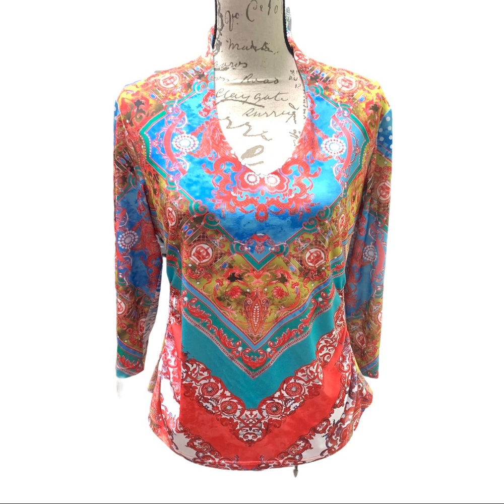 Patching ton 3/4 Sleeve V-Neck Printed Top size L